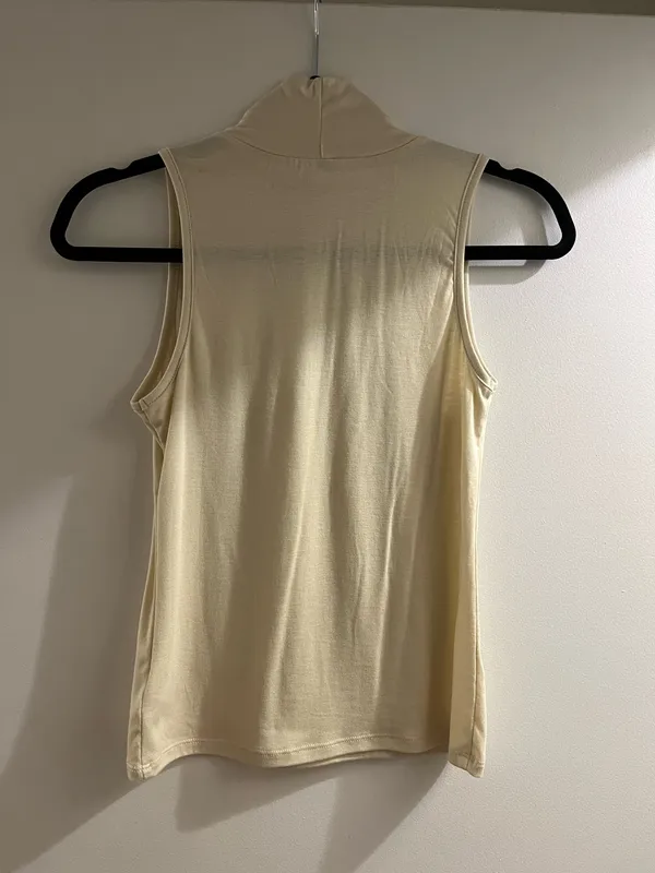 Universal Threads Mock Neck Sleeveless Top - Image 2
