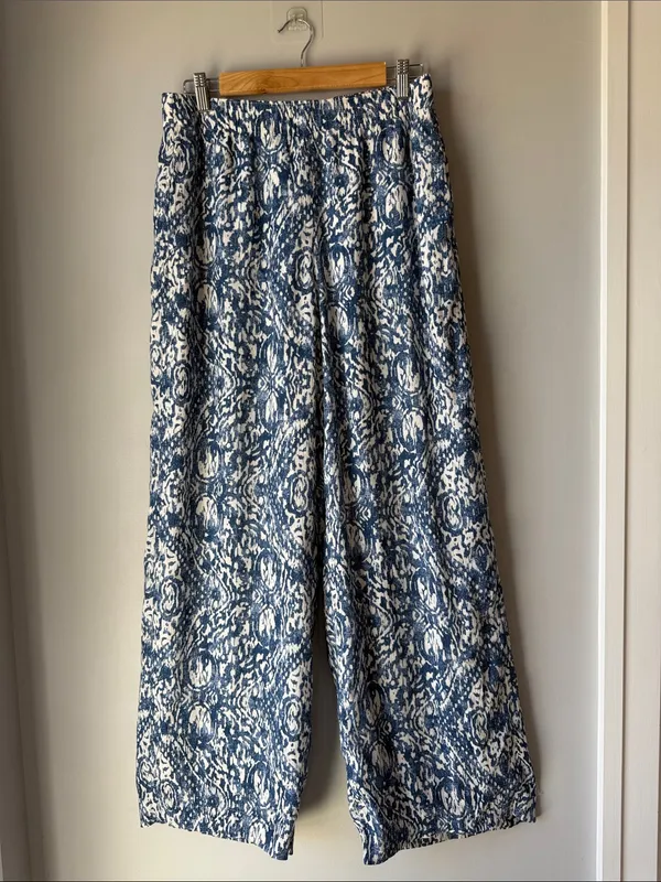 Abercrombie & Fitch Palazzo Oversized Flowy Wide Leg Pants - Image 2