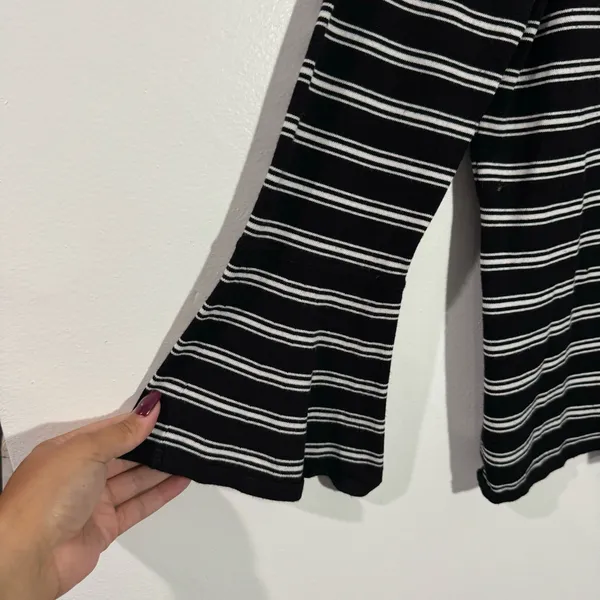 White‎ House Black Market Convertible Stripe Sweater Black White Large Office - Image 10