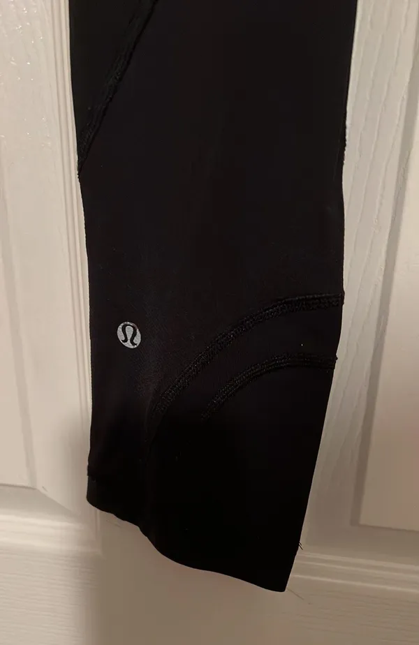 Lululemon Cropped Leggings - Image 3
