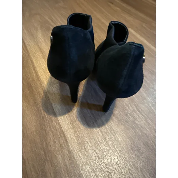 Anne Klein Belicimo Black‎ Suede Textile Pointed Toe Ankle Booties Heel 8.5M - Image 4