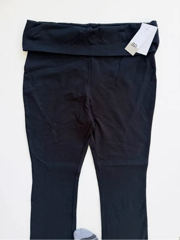 NWT BP Nordstrom Fold-over Boot Cut Leggings size small - Image 2