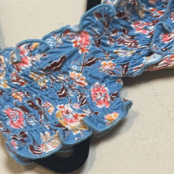 Free People Intimately Blue Floral Smocked‎ Crop Top Size Medium - Image 2