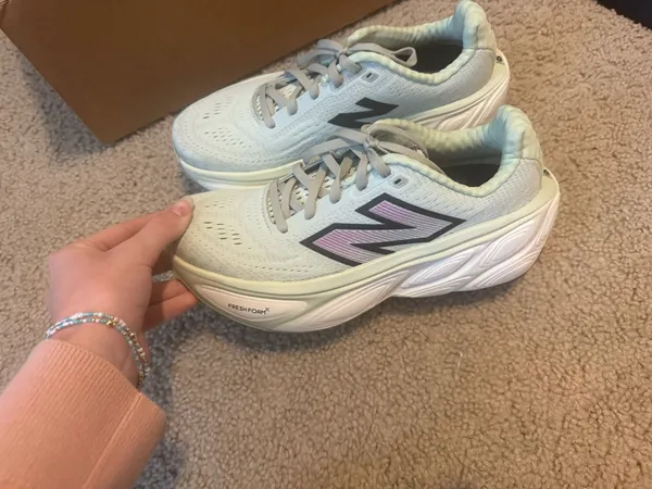 New Balance Sneakers Women’s - Image 4