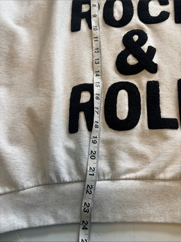 ROCK AND ROLL SWEATSHIRT WHITE WITH BLACK CHENILLE LETTERING
SIZE LARGE PRELOVED - Image 6