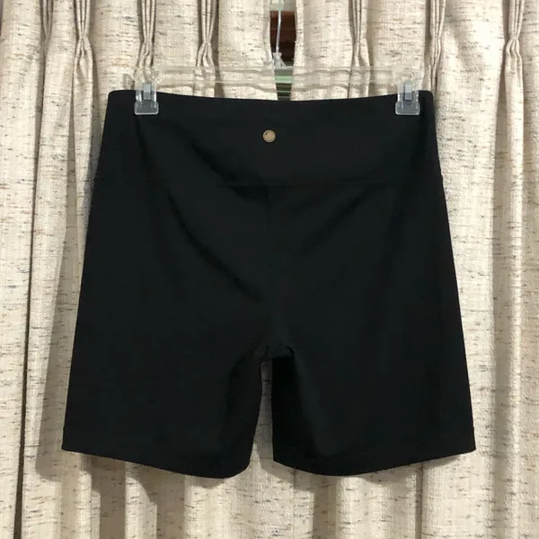 Yogalicious Lux 7” Black Bike Shorts - Image 4