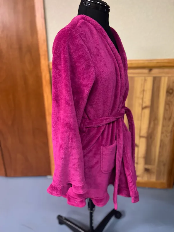 Fuzzy robe - Image 6