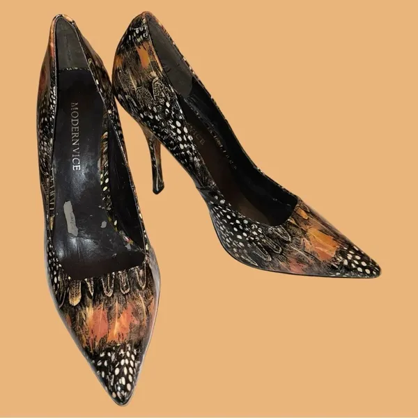 Modern Vice leather cute dark peacock design pointy toe heels! - Image 2