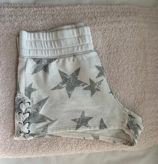 Aerie white with silver star comfy shorts - Image 3
