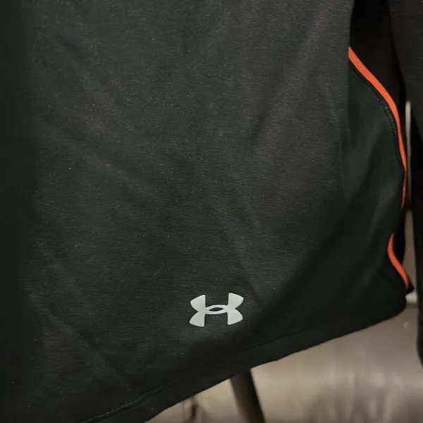 Women's Under Armour HeatGear Long‎ Sleeve Running Shirt XL - Image 2