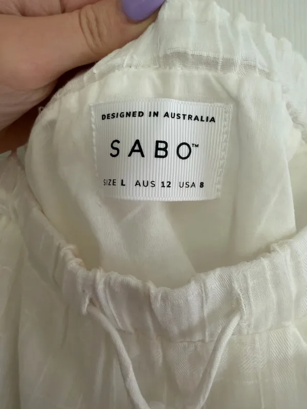 Sabo Skirt White Top - Image 3