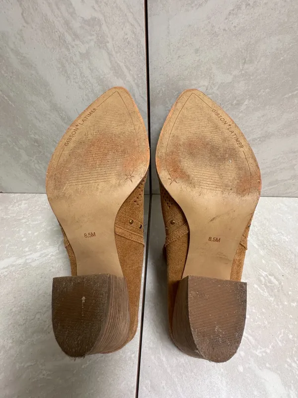 Gibson Latimer perforated suede gold studded mules Size 8.5 - Image 7