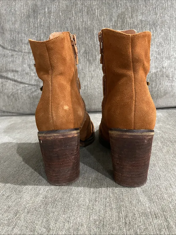 Jeffrey Campbell Climber Bootie Size 7.5 Brown Suede Ankle Bootie Brass Clips - Image 6