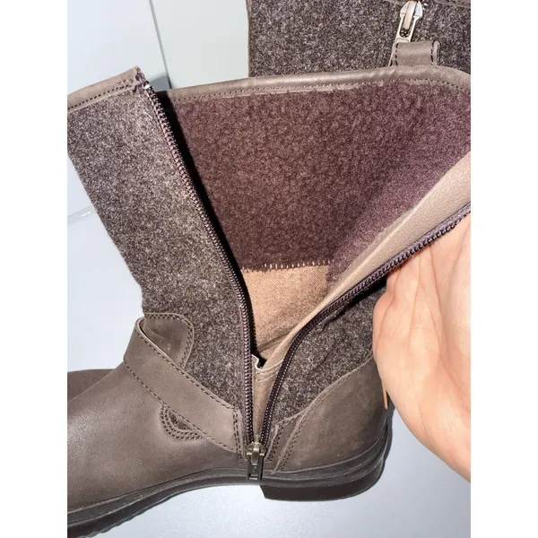 UGG Robbie Women's Size 10 Brown Leather Wool Zipper‎ Waterproof - Image 9