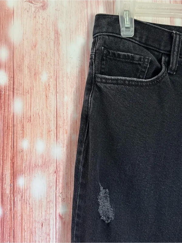 SO Black High Rise Distressed Raw Hem Ankle Length Mom Jeans Size 11/30 - Image 4