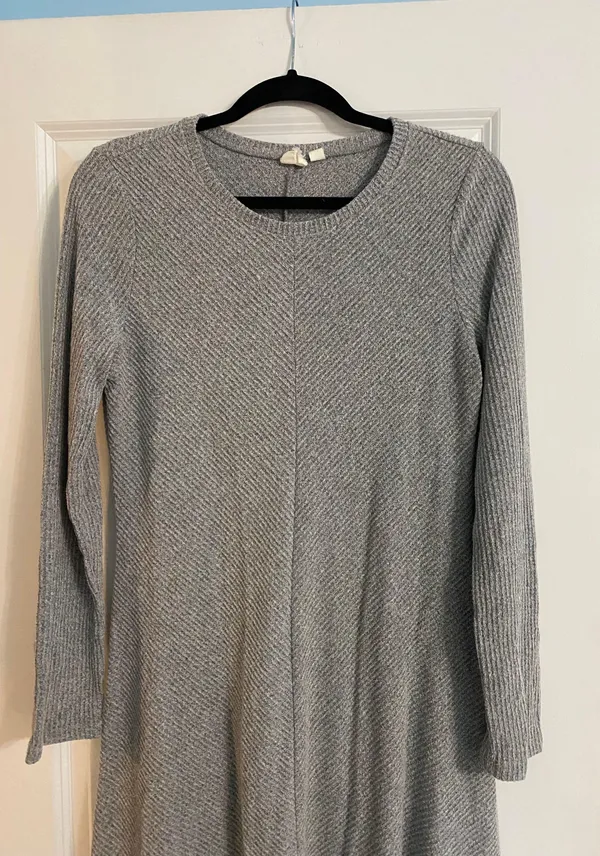 H&M Grey Ribbed Mini Sweater Dress - Image 2