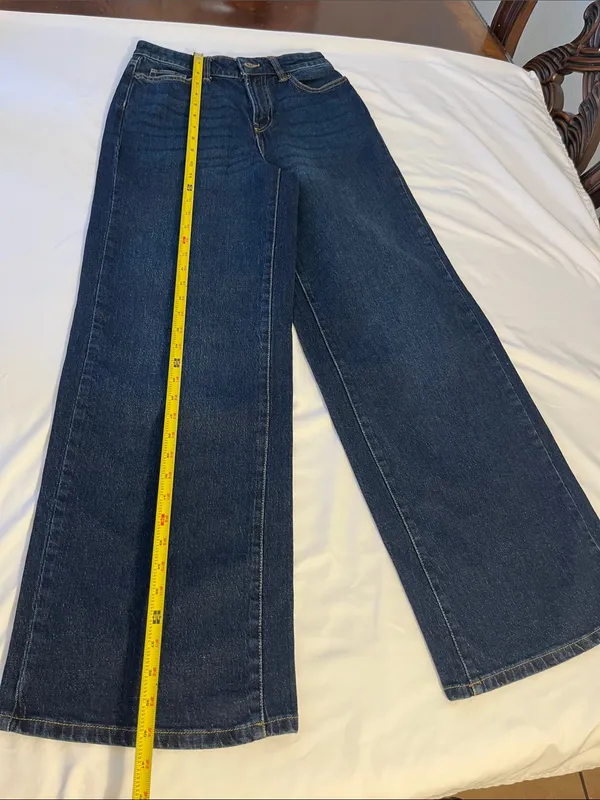 High-Rise Wide-Leg Jeans in Dark Blue - Image 2