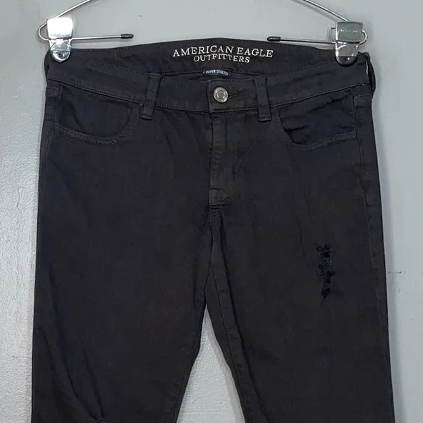 American Eagle Size 4 Black Stretch Distressed Denim Jeans Jegging Skinny Emo - Image 2