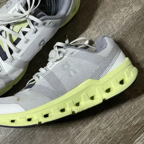 On Running Cloudgo Frost Hay Athletic Running Shoes Sneakers - Image 3