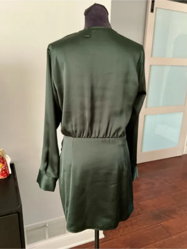 ZARA Emerald Green Satin Wrap-Style Long Sleeve Dress🌹 - Image 2