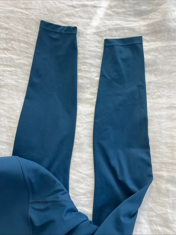 Carbon38 Diamond Compression High Rise Leggings in Blue Size M $98 - Image 3