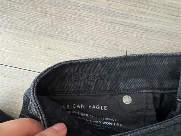 American Eagle Jeans - Image 6