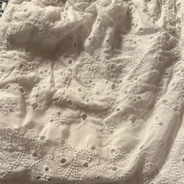 Abercrombie White Eyelet Lace Shorts - Image 5