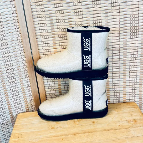 UGG Australian Shepherd AVA clear waterproof sheep wool lined rain boots booties - Image 9