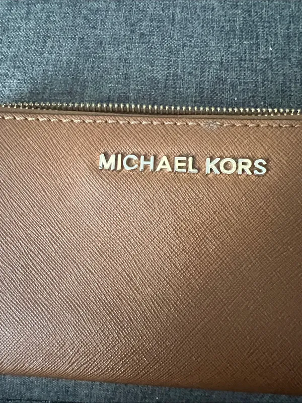 Michael Kors Tan Leather Zip Wallet with Gold Logo - Image 2
