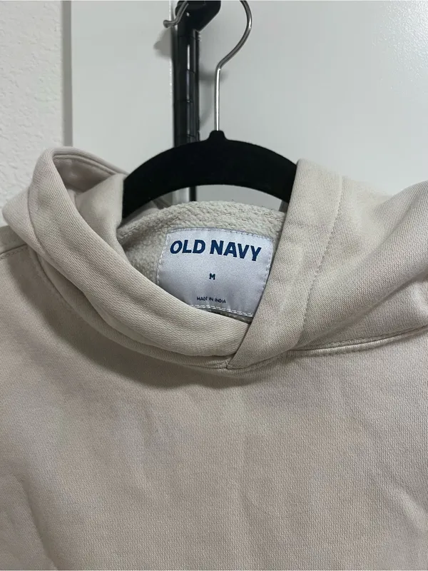 Old navy cream pullover sweater hoodie - Image 3