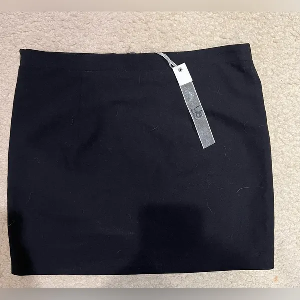 NWT Ya Los Angeles Beaded Black Mini Skirt NWT Size small - Image 4