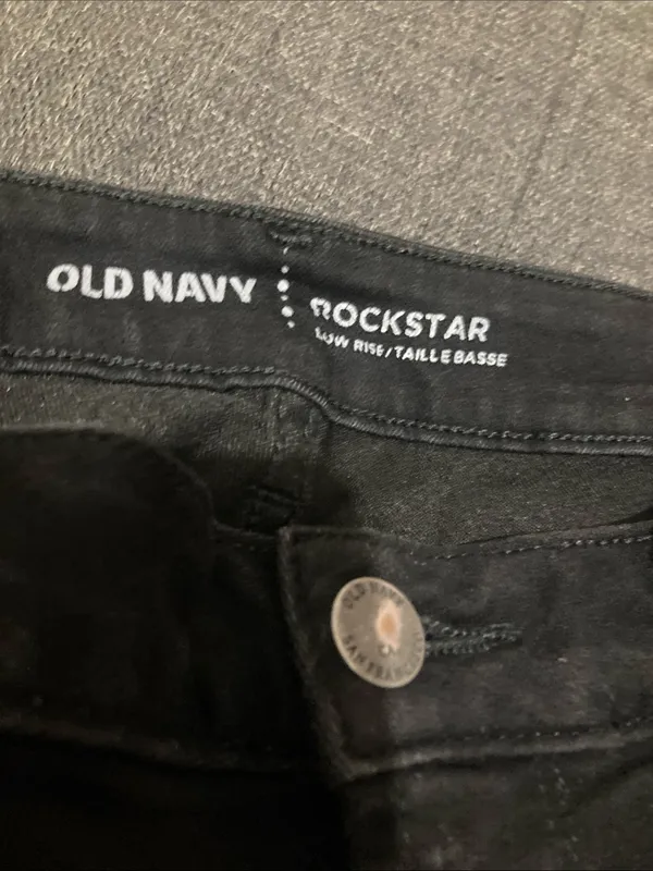 Old Navy Black Women's Skinny Jeans - Image 3