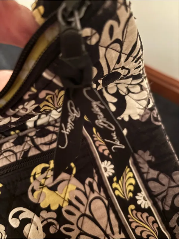 Vera Bradley Black, Cream and Yellow Floral Quilted Crossbody Bag - Image 7