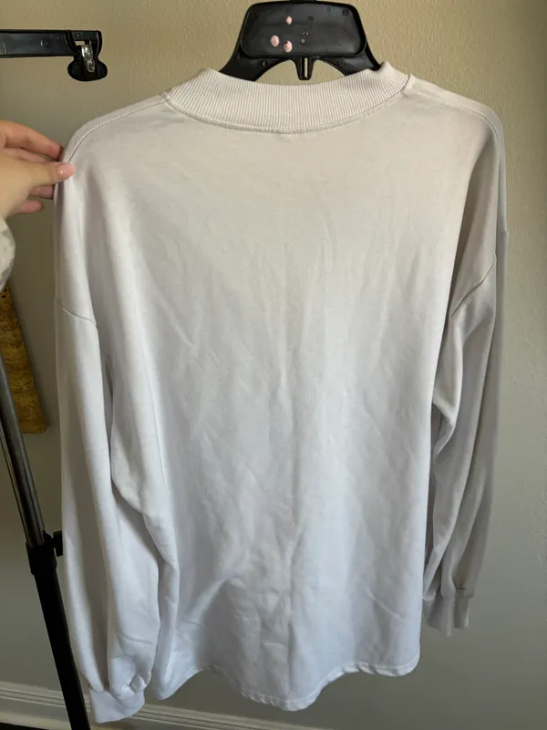 north shore long sleeve Size M - Image 5