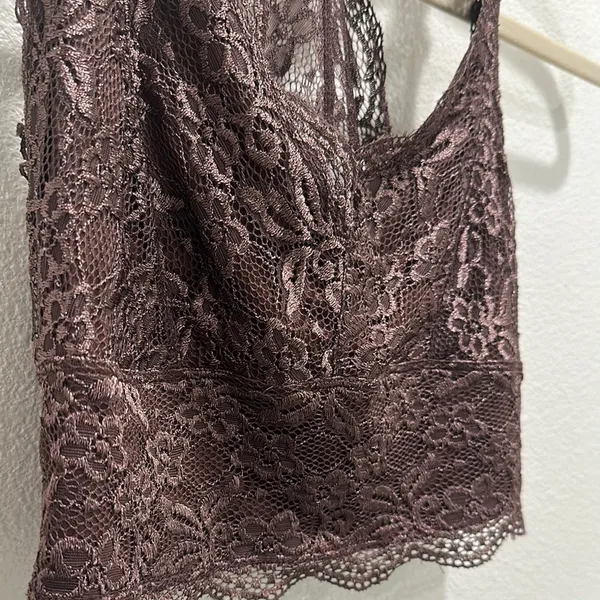 Nollie Chocolate Lace Crop Top - Image 3
