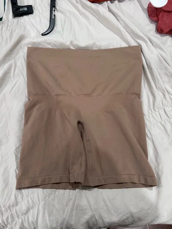 YITTY Nearly Naked Shaping High-Waisted Shorts Tan 1X/2X - Image 2