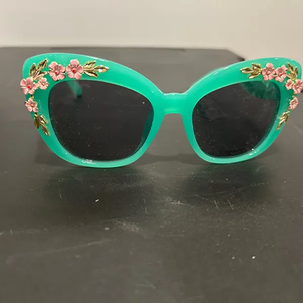 Floral Embellished Sunglasses Green - Image 11