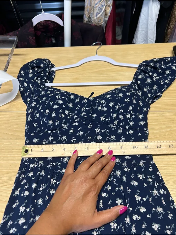 Hollister Navy Floral Puff-Sleeve‎ Midi Dress with Side Slit - Image 14