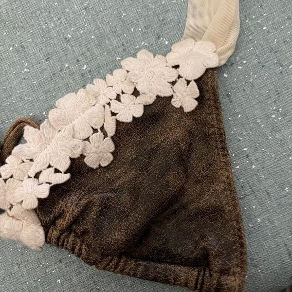 Beach Bunny Lounge Wear Beautiful Stranger Bikini Top - Image 5