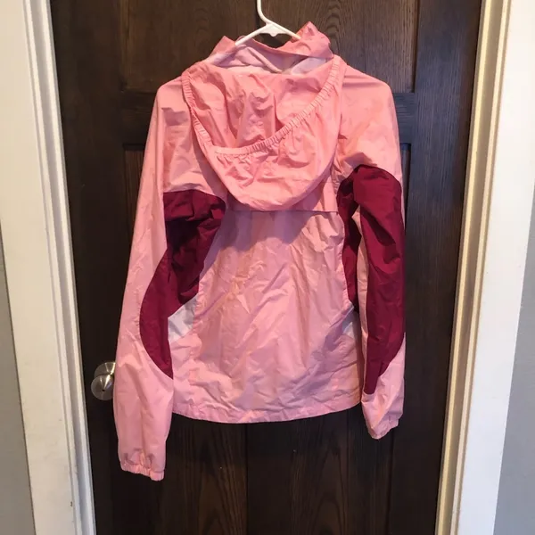 Columbia full zip pink windbreaker jacket - size 18/20 youth or medium - Image 3