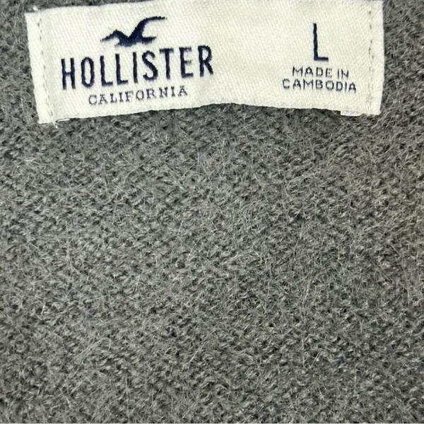 Hollister Women’s Retro Y2K Fuzzy Butterfly Gray Tank Top Size Large - Image 8