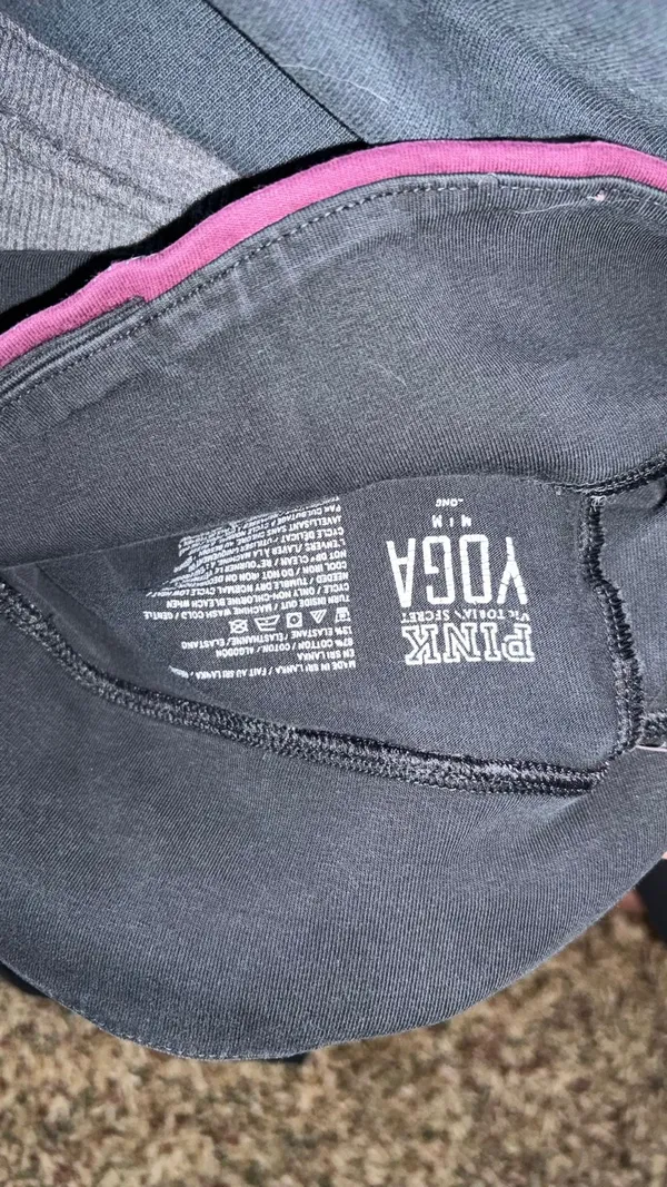 PINK Victoria's Secret Yoga Pants - Image 5