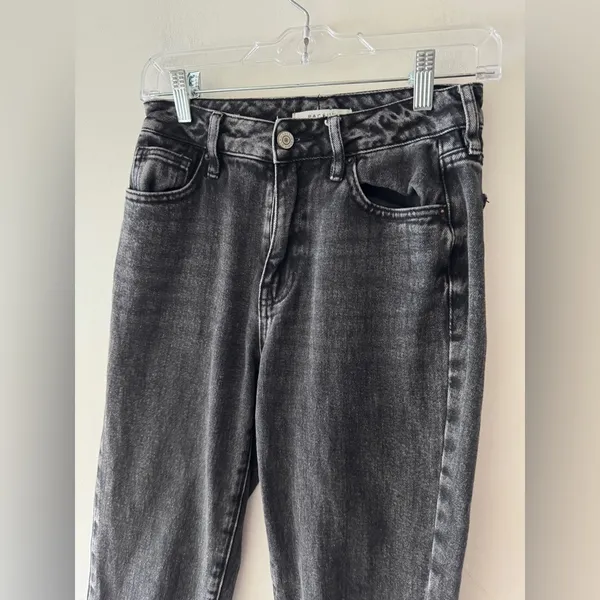 PacSun Faded Black Wash Mom Jeans Size‎ 24 - Image 4