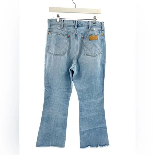Wrangler wrock high rise‎ kick flare jeans cowgirl back patch sz 31 - Image 9