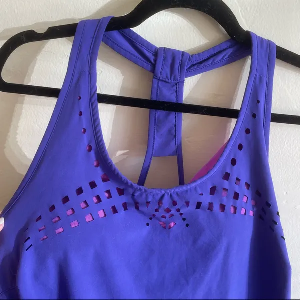 Workout tank with built in bra Purple Size 10 - Image 2