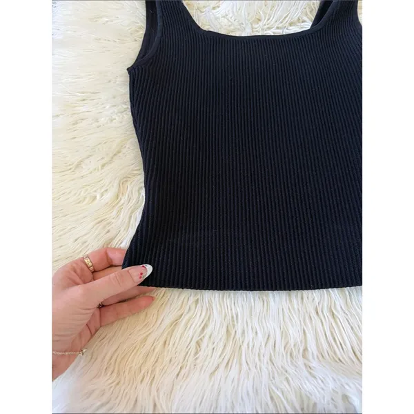 Babaton Sculpt Knit Squareneck Ribbed Tank Top Black - Image 7
