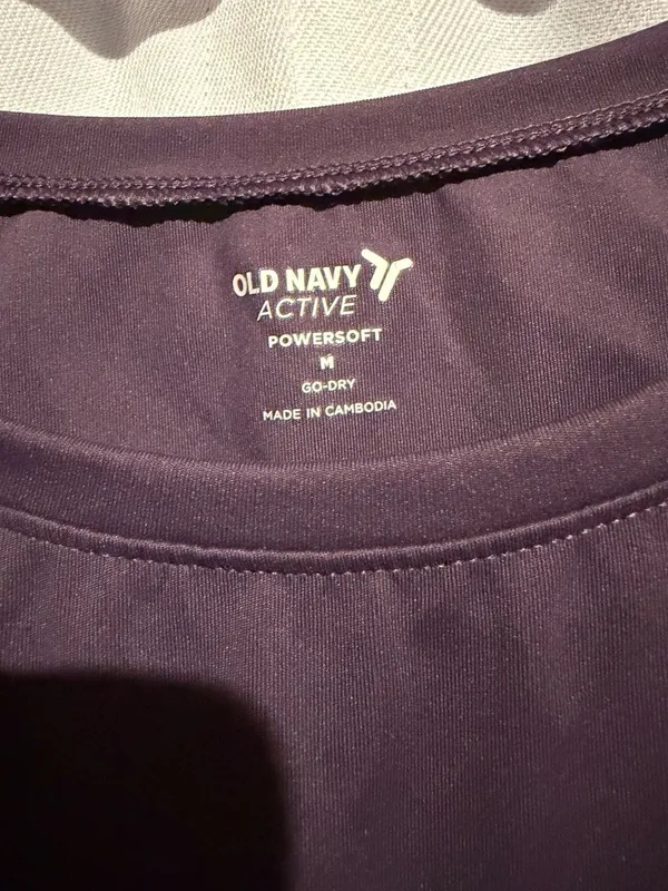 Old Navy Powersoft Long Sleeve Crop Top Size M Purple - Image 2