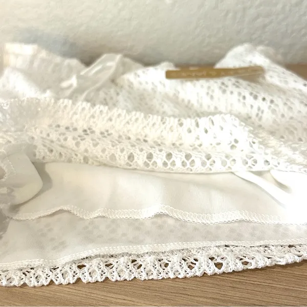 Riley & James Women's White Lace Shorts - Image 5