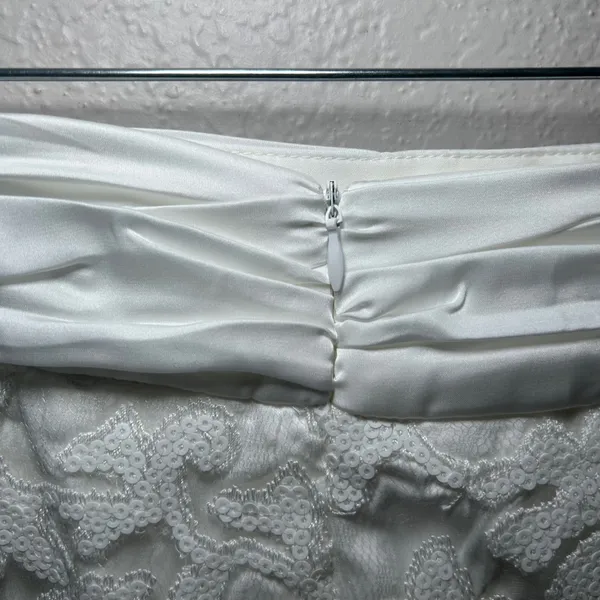 Naked Wardrobe White Sequin Lace Mini Skirt Ruched Satin Waist Pleated S nwot - Image 5