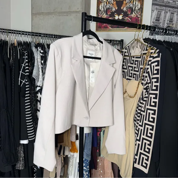 Abercrombie & Fitch Cropped Beige Tailored Blazer Womens XL New NWT Preppy - Image 3